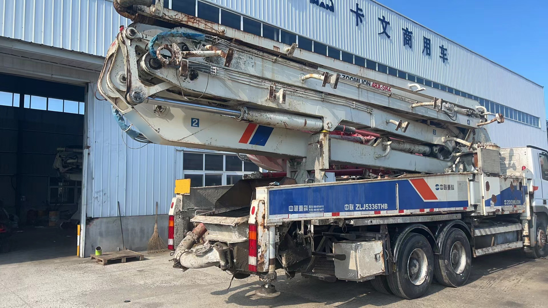 2012 Zoomlion 47m Concrete Pump Truck 