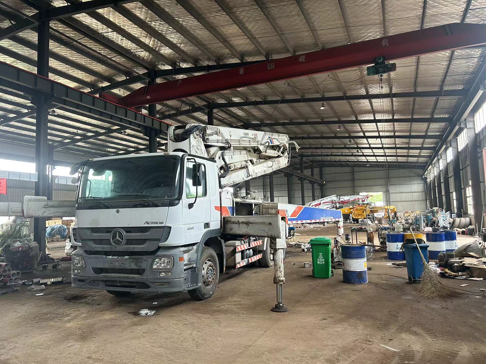 2011 Zoomlion 47m  Concrete Pump Truck 