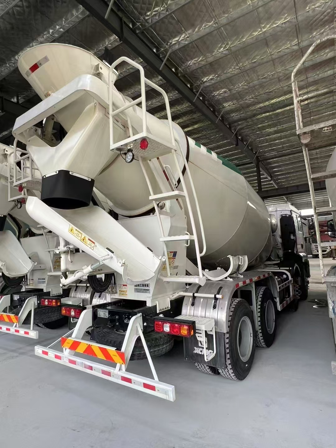 2021 XCMG concrete mixer truck new inventory