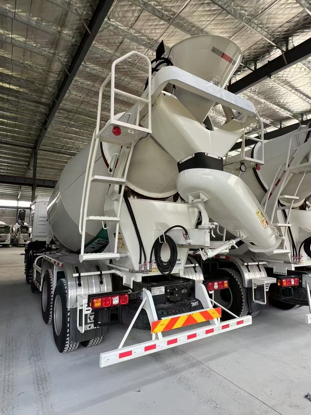 2021 XCMG concrete mixer truck new inventory