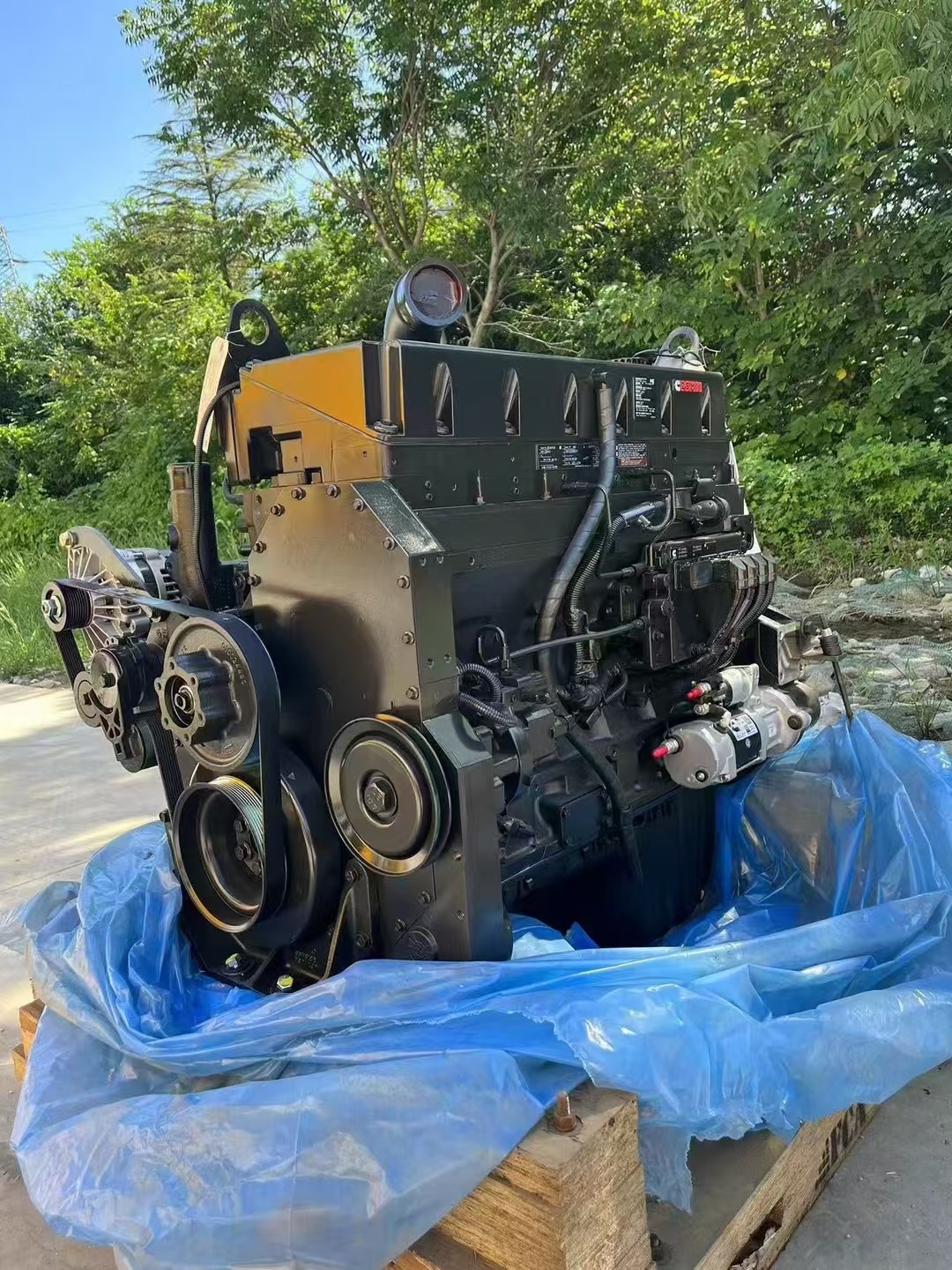 Cummins engine QSM11-C400 imported from the United States