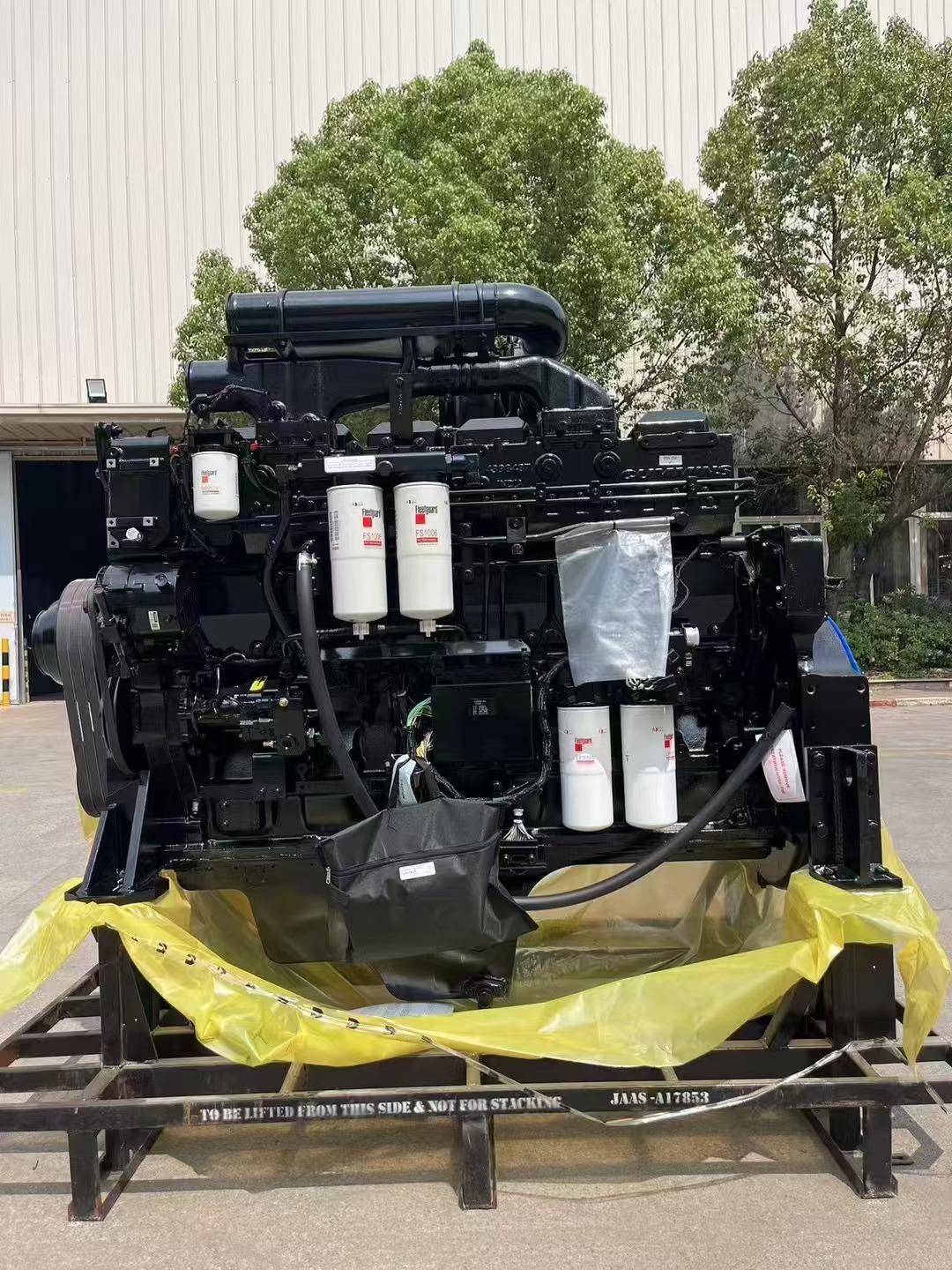 New Cummins engine QSK23-C860C7