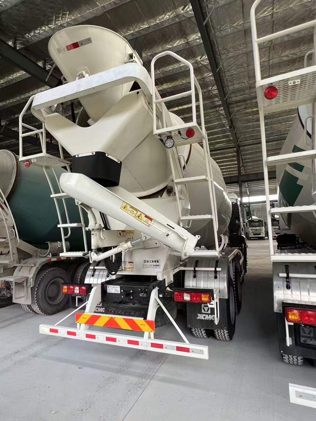 2021 XCMG concrete mixer truck new inventory